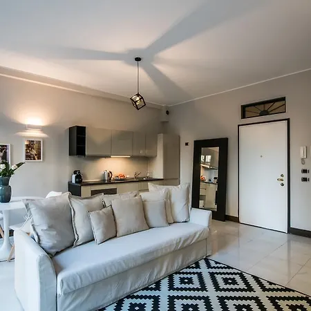 Be Carducci Apartment Milan