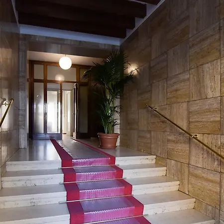 Apartment Be Carducci Milan