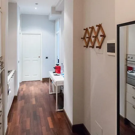 Be Carducci Apartment *